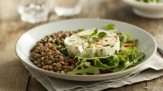 Salade de Chèvre Chaud with Lentil and Arugula Side